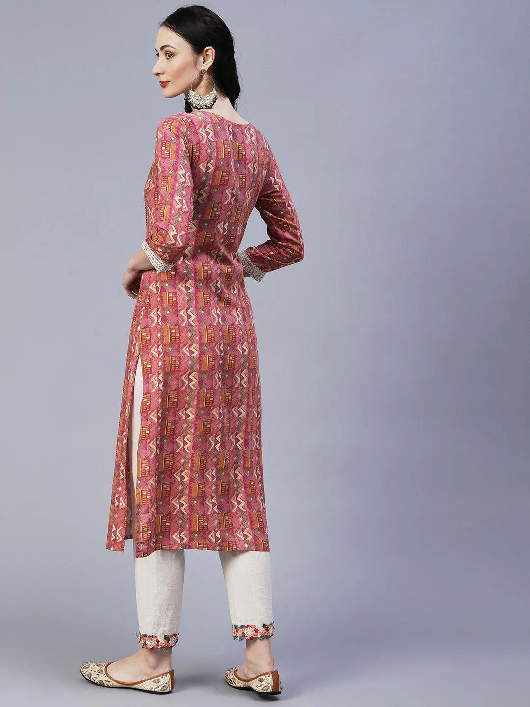 Abstract & Geometric Printed Resham Dori & Sequins Embroidered Kurta - Pink