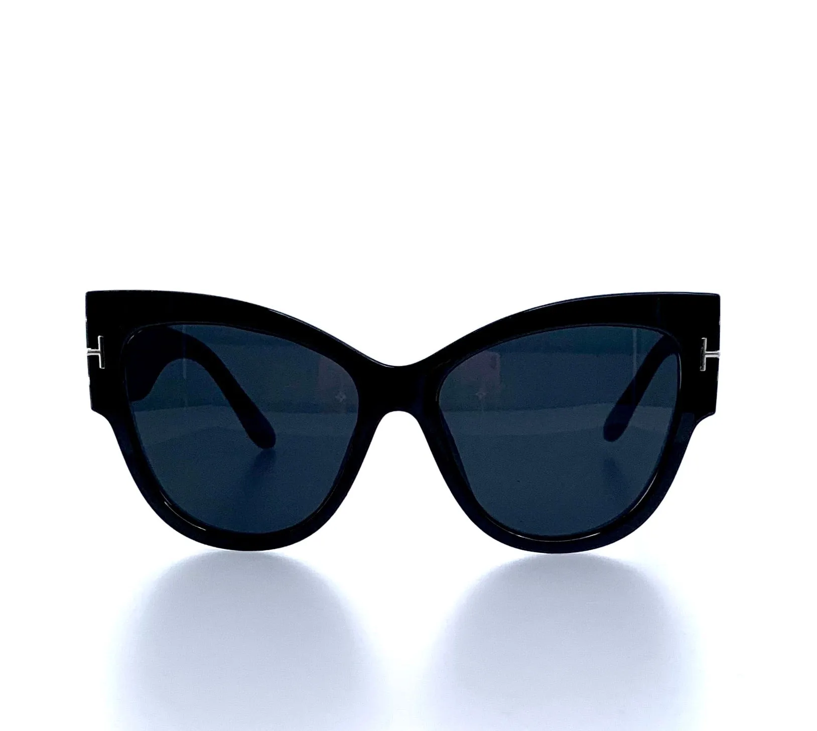 Cat eye oversized sunglasses with gradient lenses