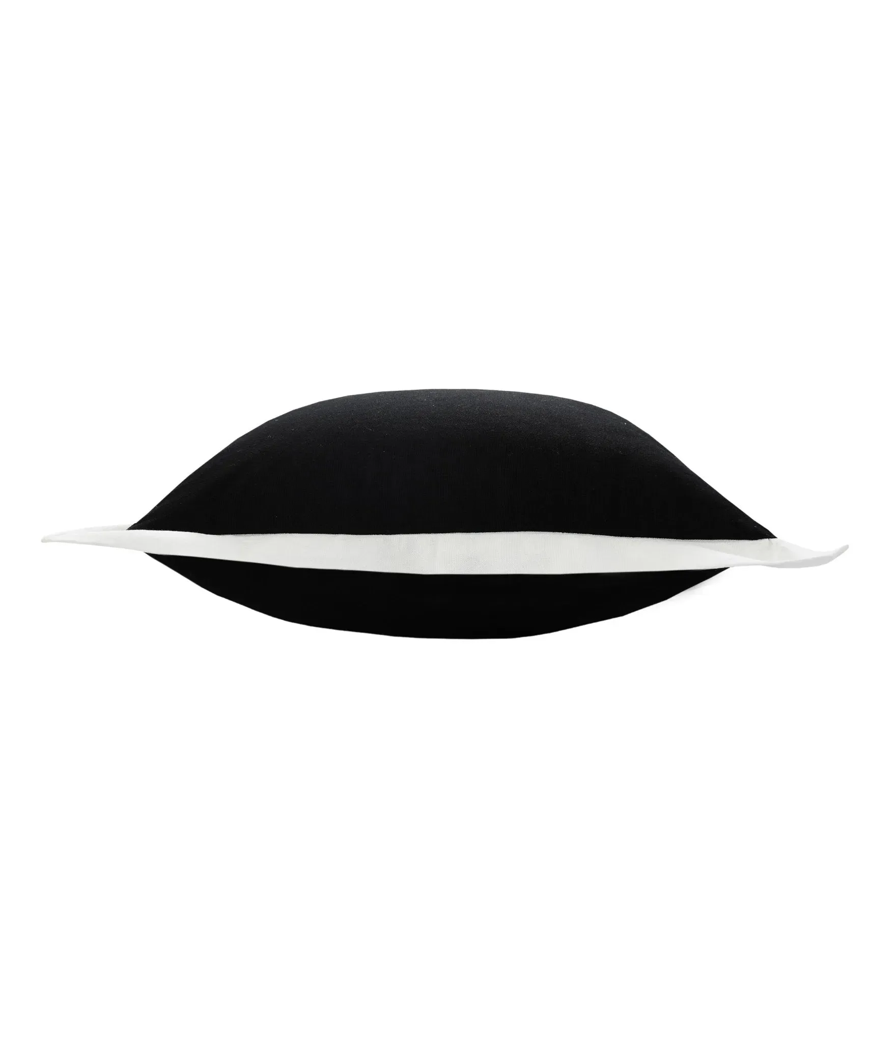 Empire Lr07728 Black/White Pillow