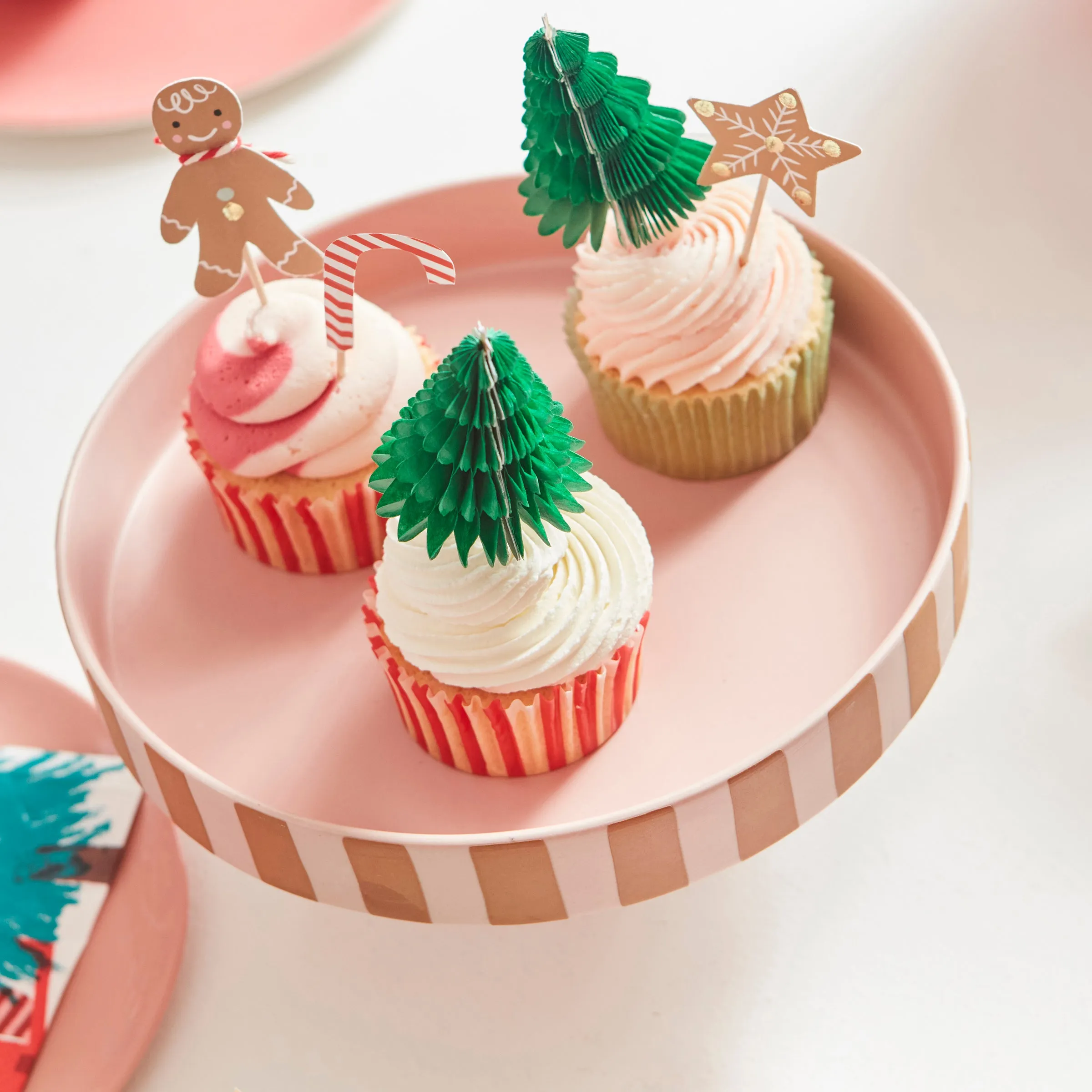 Gingerbread Cupcake Kit (x 24 toppers)