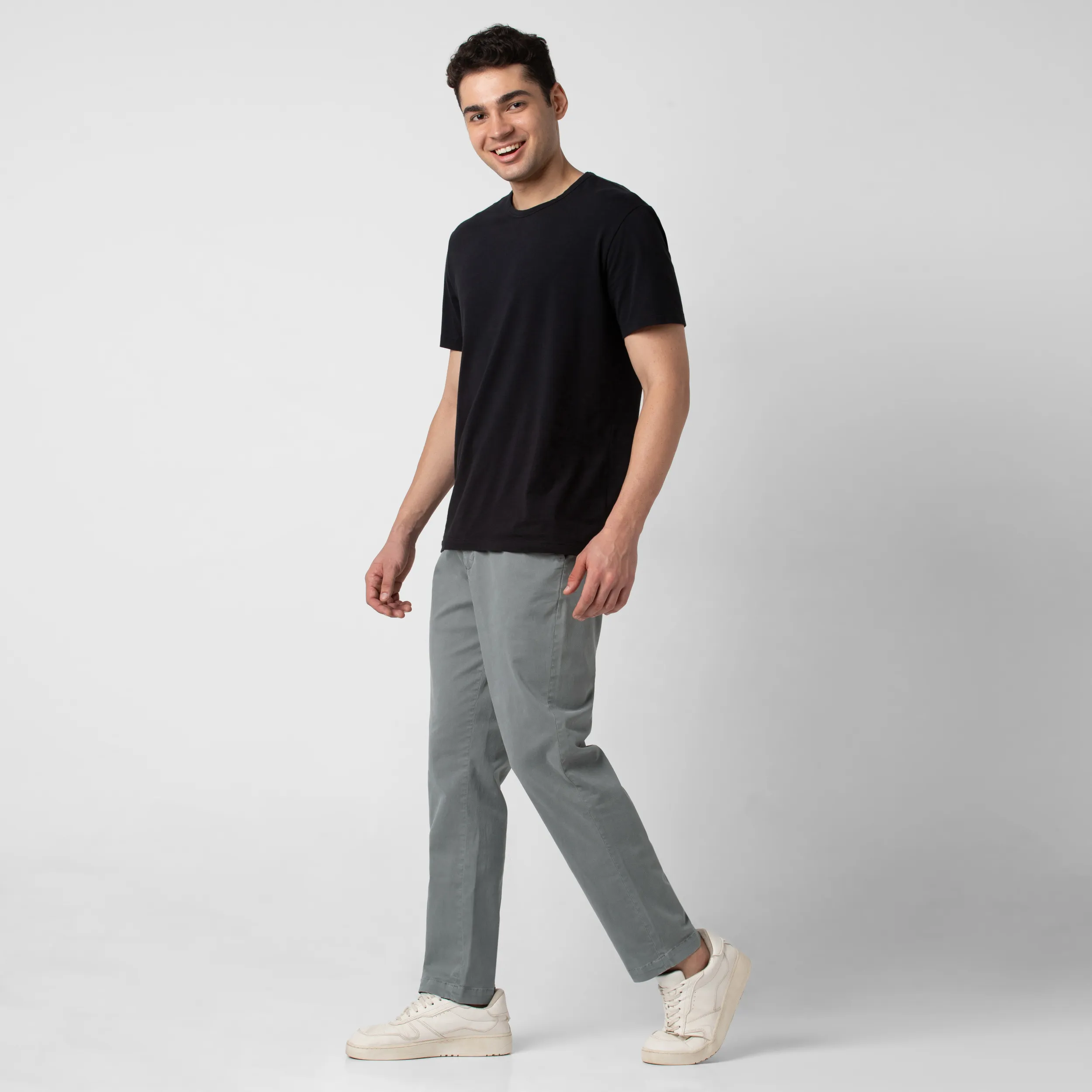 Relaxed Stretch Chino Pant