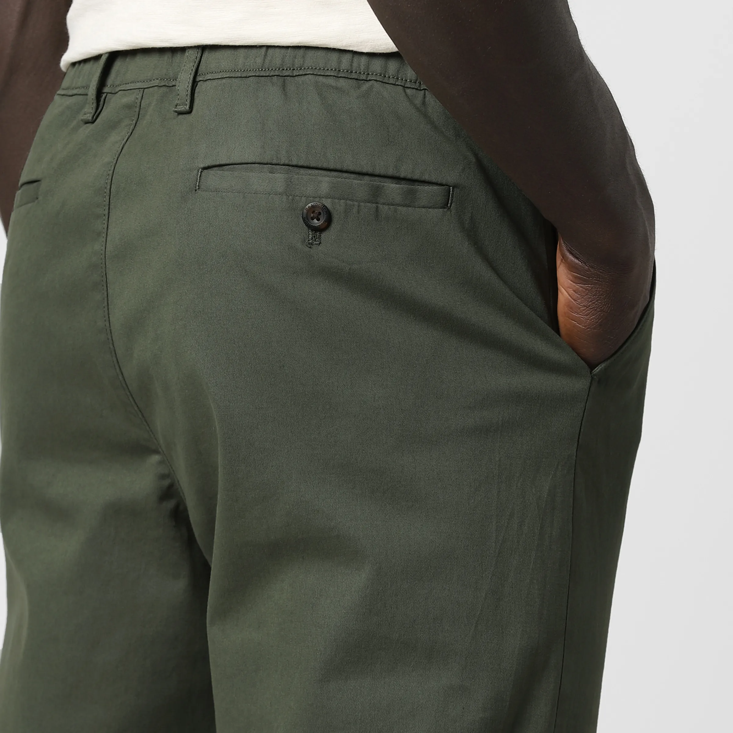 Relaxed Stretch Chino Pant