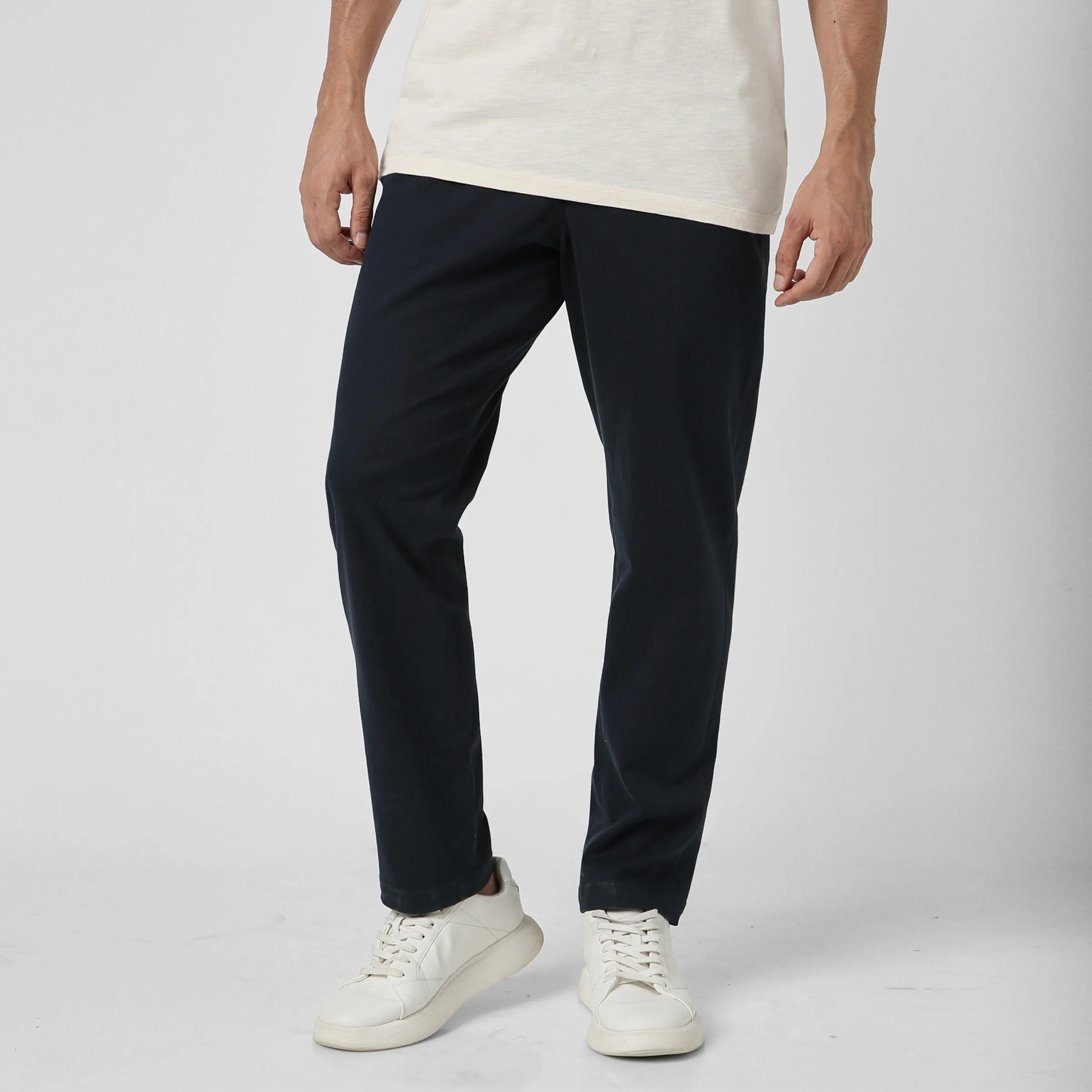 Relaxed Stretch Chino Pant