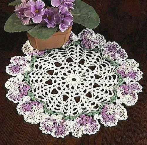 Vintage Doilies Crochet Pattern Leaflet